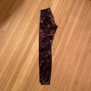 Black and brown tie dye Lululemon leggings